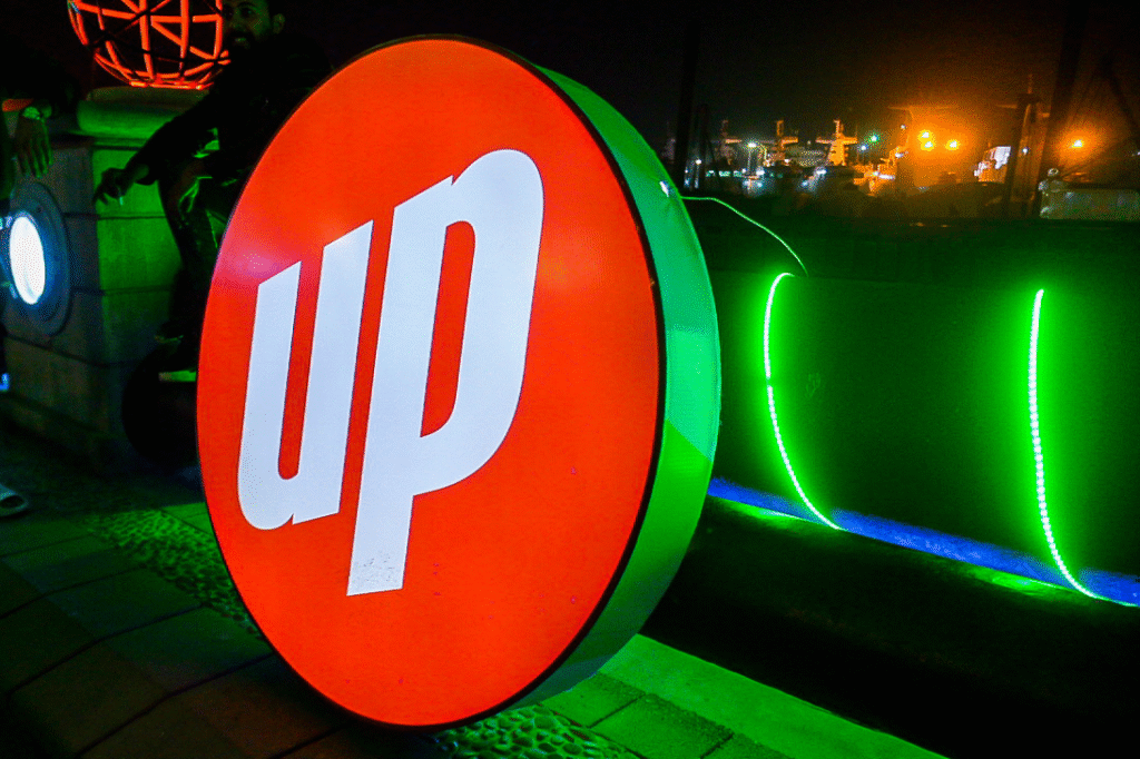 maza with 7 up 9